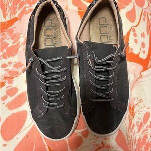 Hey Dude’s Women’s Canvas Lace-Up Sneakers